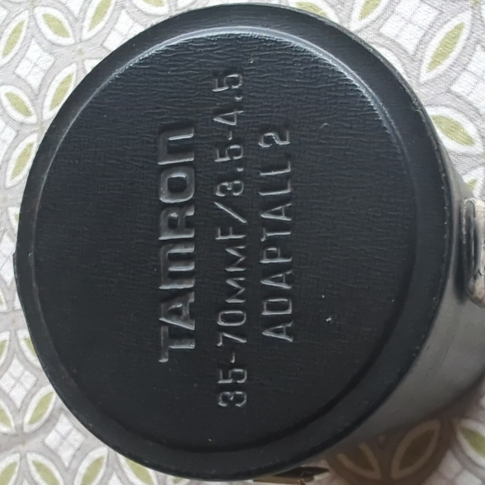 Vintage Tamron 35-70 MM F/3.5-4.5 Adaptall 2 camera lens and case.